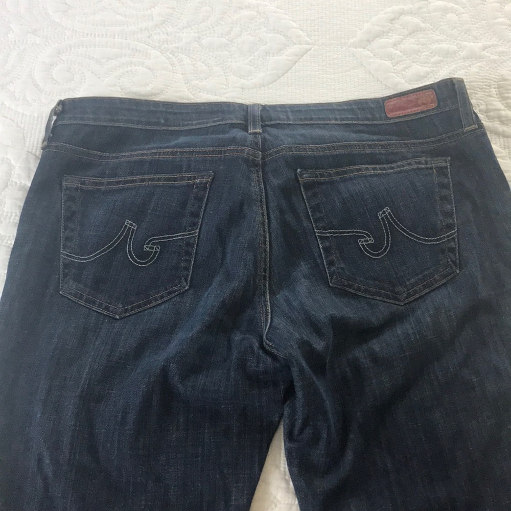 woman’s jeans - Picture 3 of 3